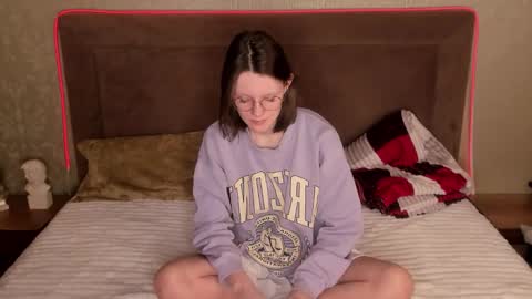 latoriacosner online show from 01-09-26, 04:15