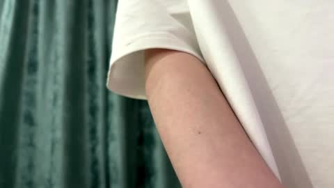 Eva online show from 04-14-26, 03:40