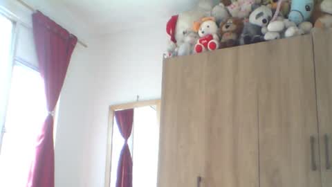 Laura online show from 02-09-26, 08:13