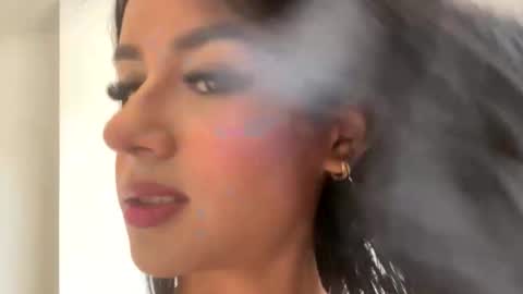 Laura Valmont online show from 03-23-26, 03:05