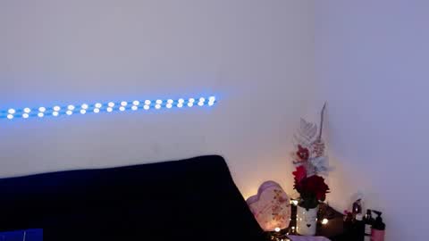 Snapshot of lau_24 chatting on 04-28-26, 02:27 lau_24 online show from 04-28-26, 02:27