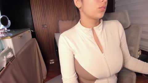 laura cruz online show from 03-17-26, 04:17