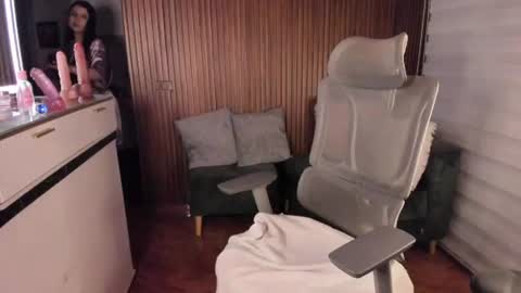 laura cruz online show from 06-14-26, 02:24