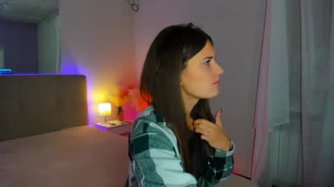 Laura online show from 10-03-25, 05:37