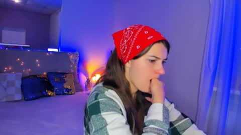Laura online show from 06-04-26, 05:24