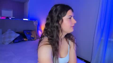 Snapshot of laura__leee chatting on 06-07-26, 05:22 Laura online show from 06-07-26, 05:22