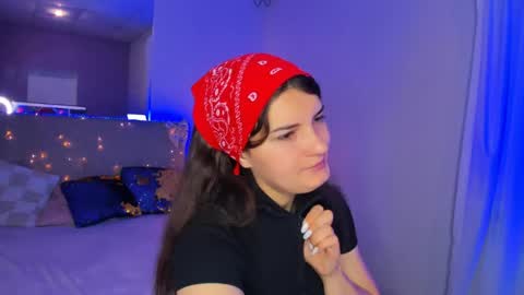 Snapshot of laura__leee chatting on 06-08-26, 05:08 Laura online show from 06-08-26, 05:08