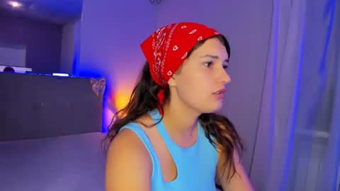 Snapshot of laura__leee chatting on 07-01-26, 05:09 Laura online show from 07-01-26, 05:09