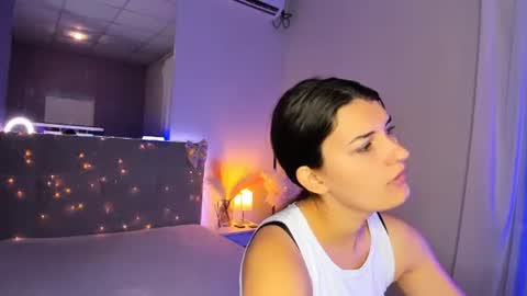 Snapshot of laura__leee chatting on 07-07-26, 05:10 Laura online show from 07-07-26, 05:10