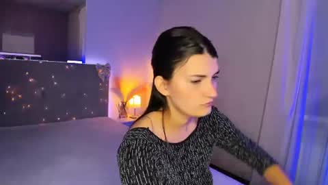 Snapshot of laura__leee chatting on 07-07-26, 07:23 Laura online show from 07-07-26, 07:23