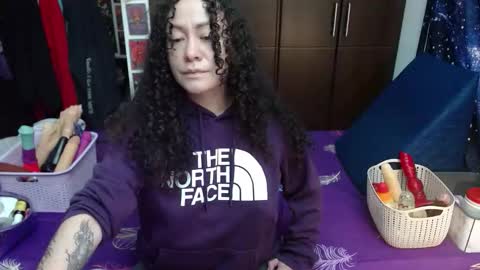  Wen  online show from 10-16-25, 05:36