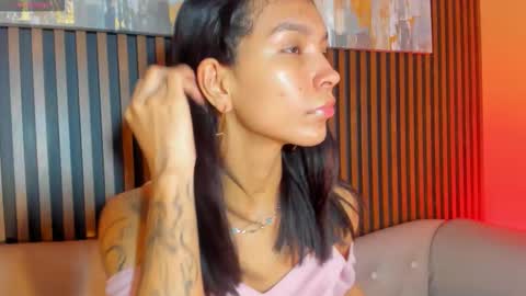 Laura online show from 12-22-25, 12:46