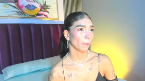 Snapshot of laura_aristizabal_19 chatting on 05-03-26, 11:38 Laura online show from 05-03-26, 11:38
