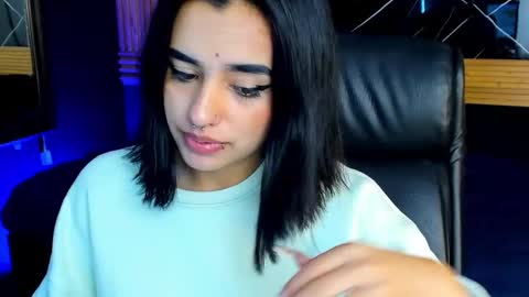 Laura online show from 12-14-24, 01:49