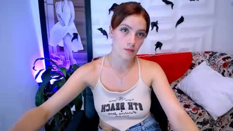 LAURA online show from 10-21-25, 04:19