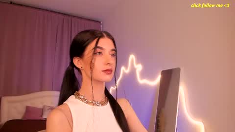 Laura online show from 07-05-26, 09:00