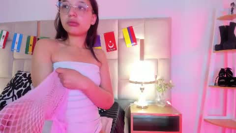 laura_dicardy online show from 06-30-26, 11:22