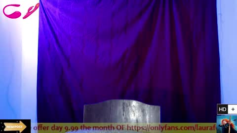 Snapshot of laura_fountain_ chatting on 01-16-25, 05:01 weedcam Curly Laura OF    online show from 01-16-25, 05:01