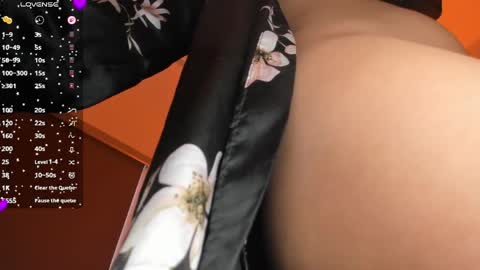 Lura online show from 03-30-26, 01:34