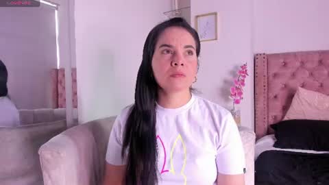 laura hotties online show from 07-12-26, 01:35