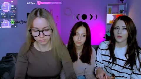 laura_queen_ online show from 09-29-25, 07:08