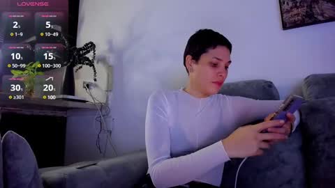 Laura Rose online show from 03-10-25, 02:39