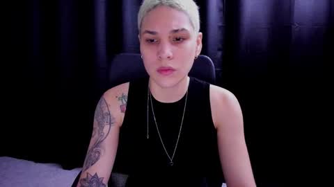 Laura Rose online show from 09-19-25, 02:46