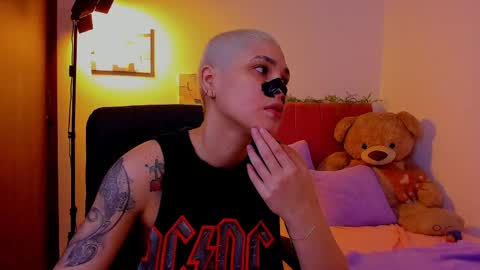 Laura Rose online show from 04-02-26, 08:28