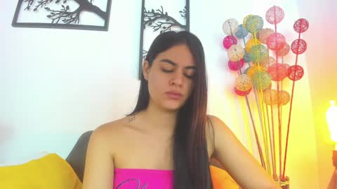 LAURA SOE online show from 01-14-25, 01:28