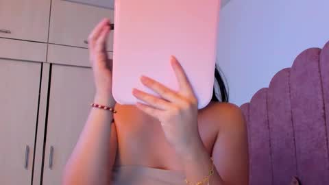 LAURA SOE online show from 11-06-25, 11:26