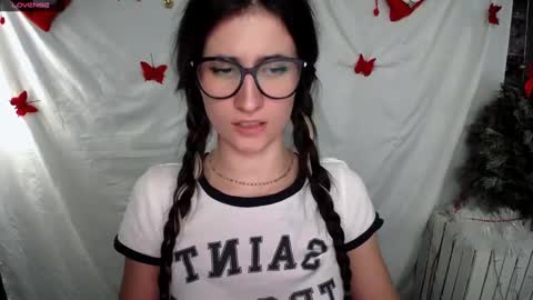 Laura online show from 01-03-25, 02:51
