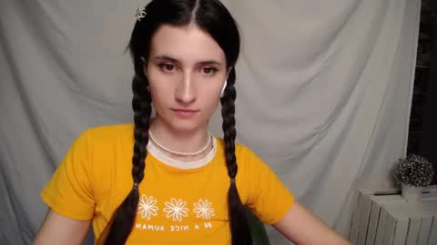 Laura online show from 02-05-25, 10:08