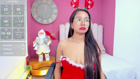 Laura Glowing online show from 12-31-24, 12:46