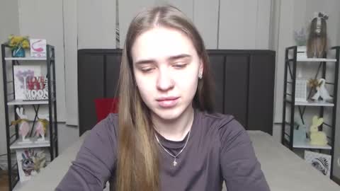 LauraHlot online show from 11-27-25, 06:54