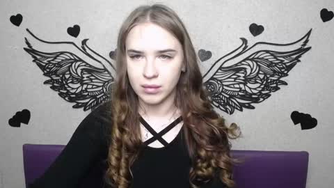 LauraHlot online show from 04-15-26, 05:47
