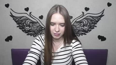 Snapshot of laurahlot chatting on 04-18-26, 07:07 LauraHlot online show from 04-18-26, 07:07
