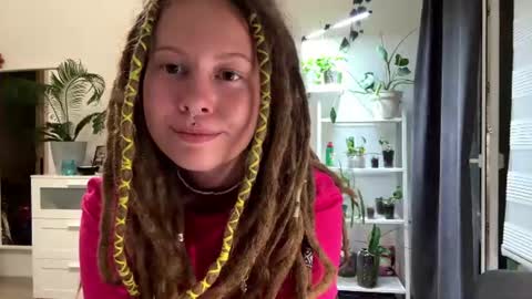 Snapshot of lauramezey chatting on 07-30-26, 05:01 Cassy online show from 07-30-26, 05:01