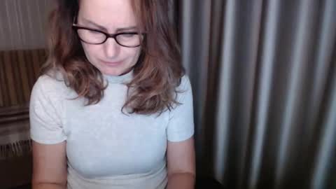 Lauraoven1 online show from 11-16-25, 03:06