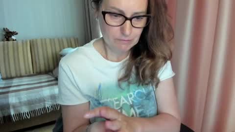 Lauraoven1 online show from 04-28-26, 08:08