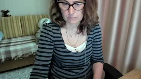 Lauraoven1 online show from 05-29-26, 07:17