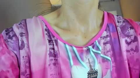 Snapshot of laurasofia45 chatting on 02-06-26, 03:59 Laura Sofia online show from 02-06-26, 03:59