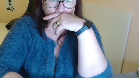 laureanne online show from 12-14-24, 03:15