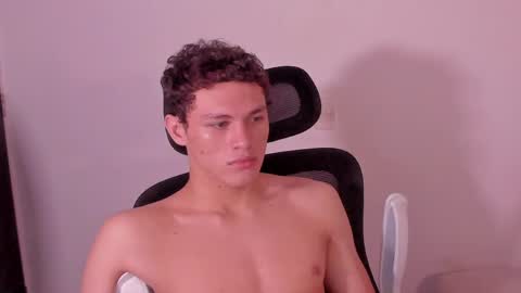 Laureent online show from 03-25-26, 07:25