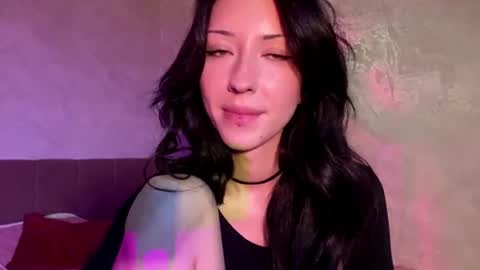 laurelimaino online show from 07-04-26, 05:08