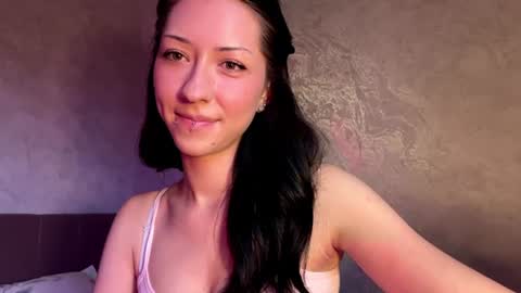 laurelimaino online show from 07-11-26, 04:53