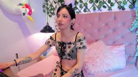 Snapshot of lauren_evans96 chatting on 11-22-25, 04:33 Lauren evans9 online show from 11-22-25, 04:33