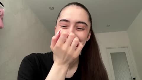 laurenadupuy online show from 06-25-26, 02:43