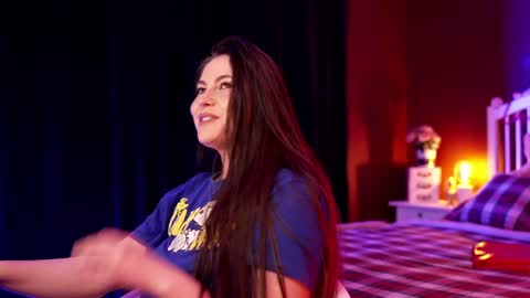 Snapshot of laurenbrite chatting on 02-22-25, 09:59 Lauren Brite online show from 02-22-25, 09:59