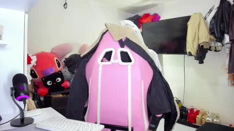 SF online show from 10-08-25, 04:04