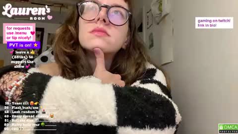 Lauren   online show from 06-15-26, 01:08